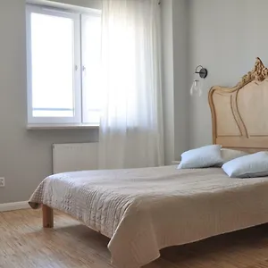 https://apartament-kwiatkowskiego.warsawhotelspoland.com